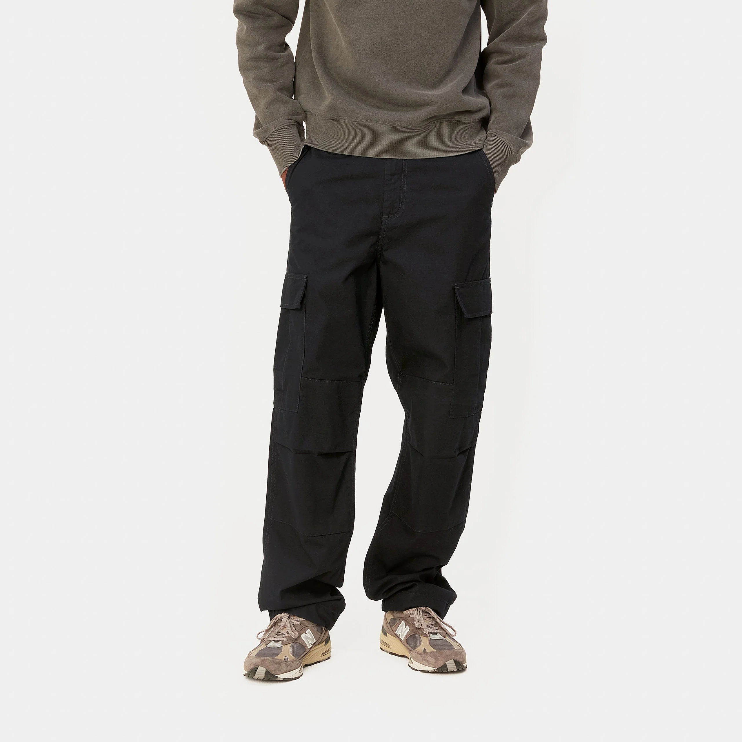 Carhartt Wip Pantalone da uomo con tasconi Regular Cargo nero - Image 3