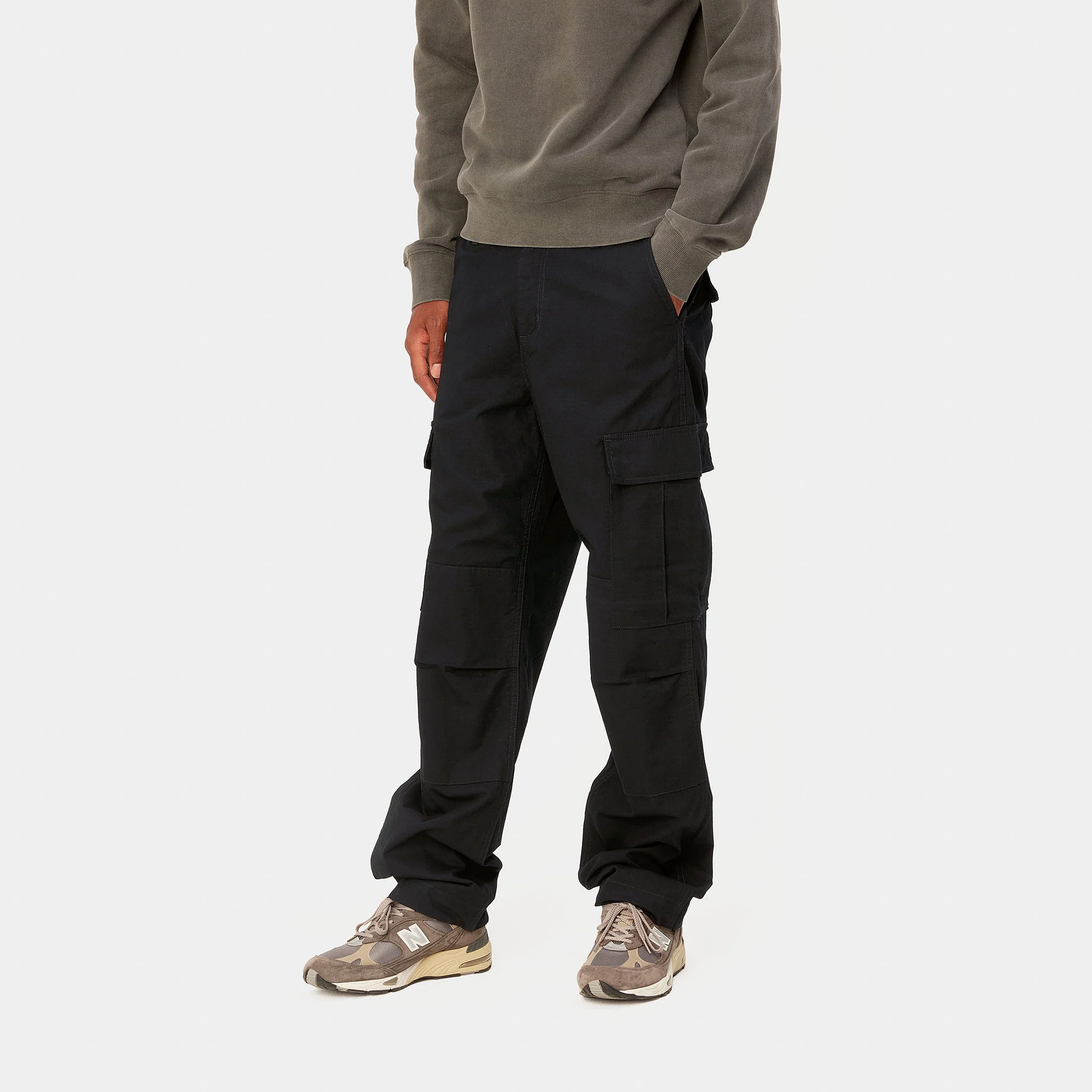 Carhartt Wip Pantalone da uomo con tasconi Regular Cargo nero - Image 4