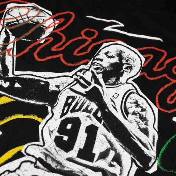 Mitchell & Ness T-Shirt da uomo Dennis Rodman Chicago Bulls Chalked Up - Image 3