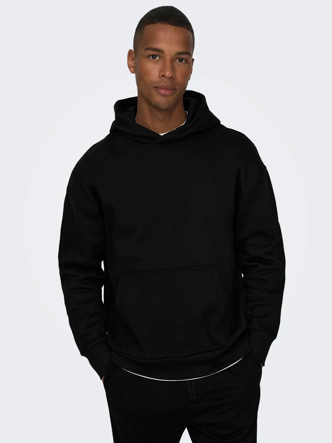 Only & Sons Felpa con cappuccio da uomo Dan nera - Image 3