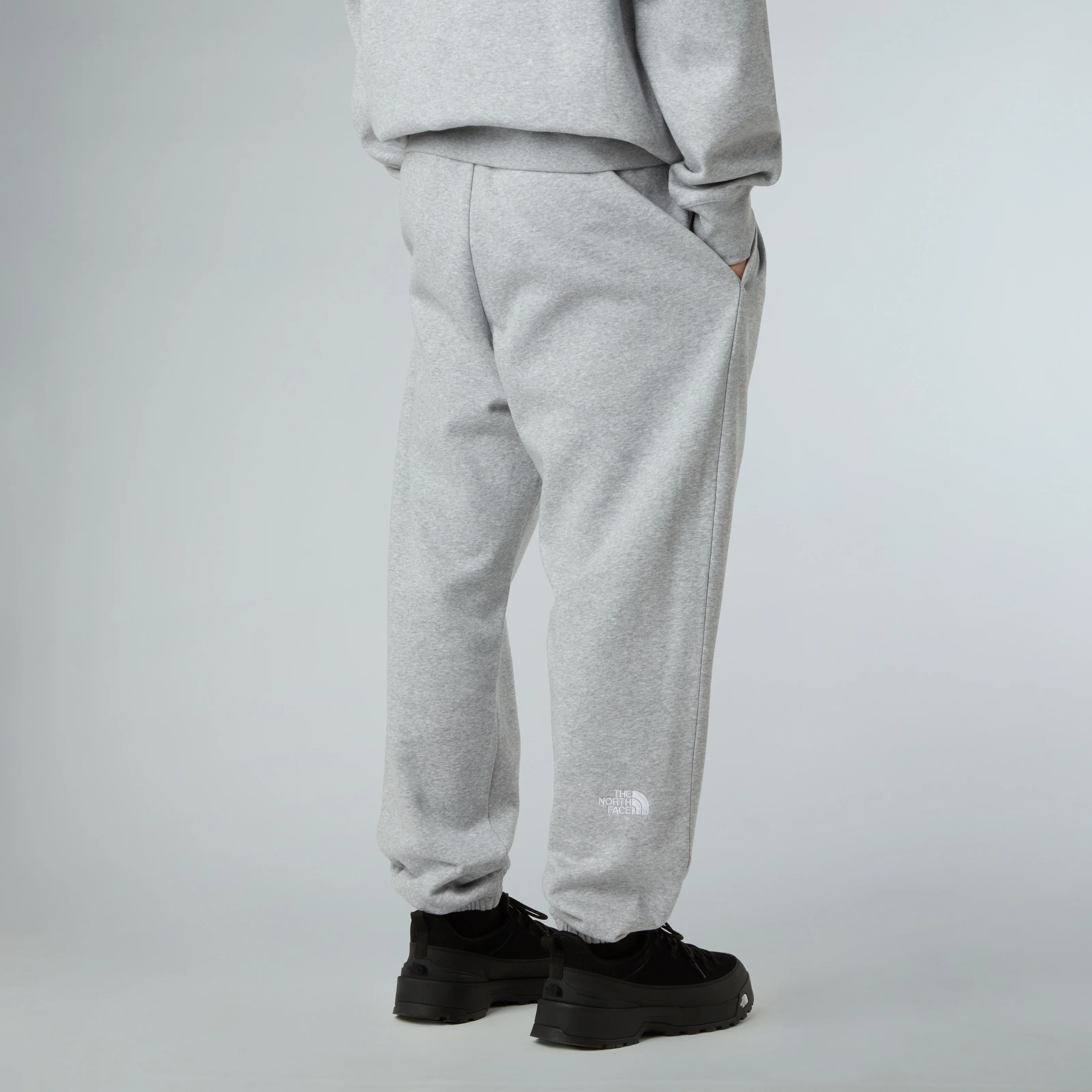The North Face Pantalone in felpa da uomo Joggers Essential grigio - Image 4