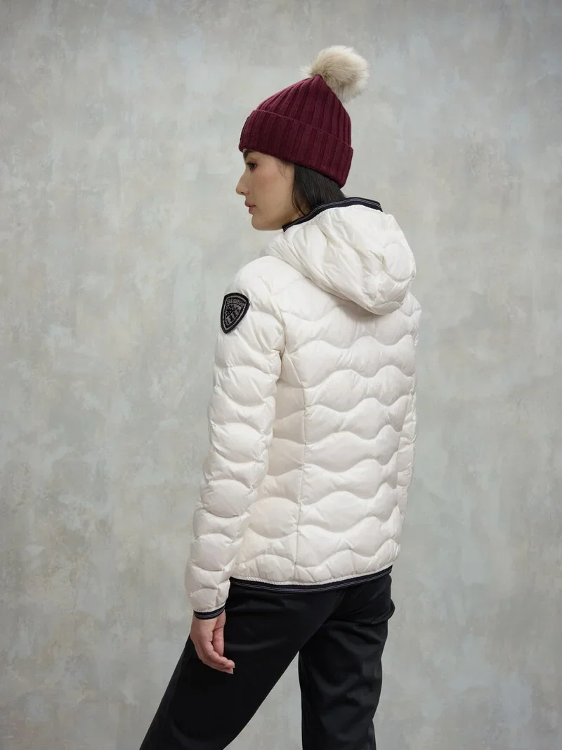 Blauer Giacca Piumino da donna ad onde Camelia bianco - Image 4