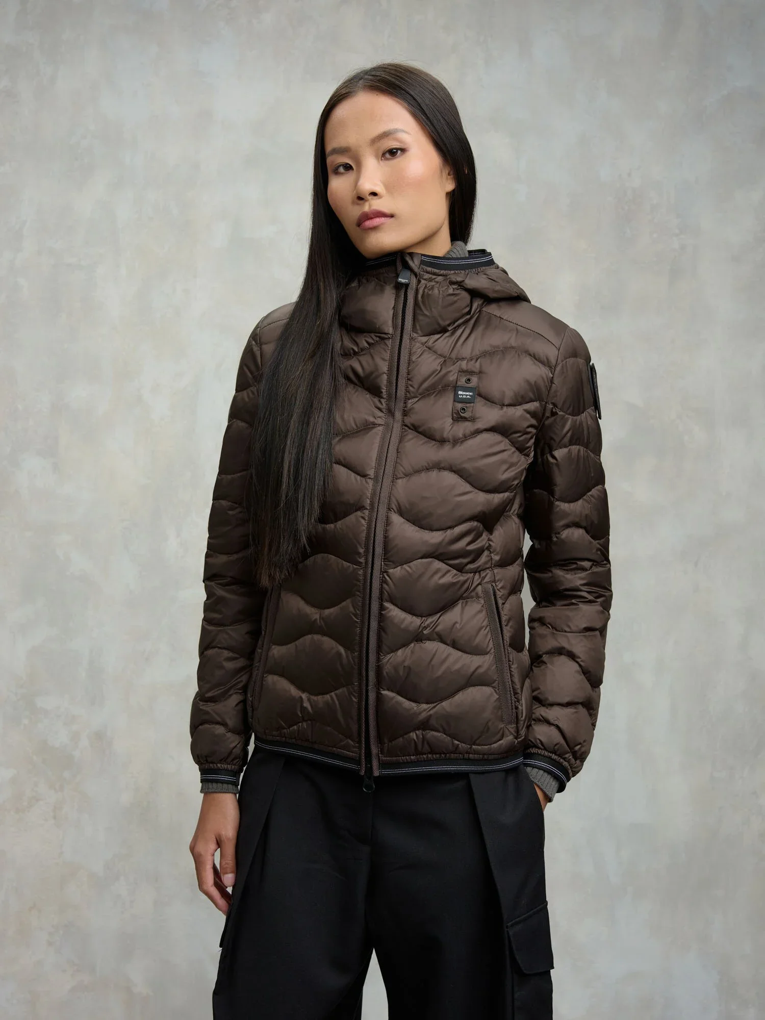 Blauer Giacca Piumino da donna ad onde Camelia marrone - Image 3