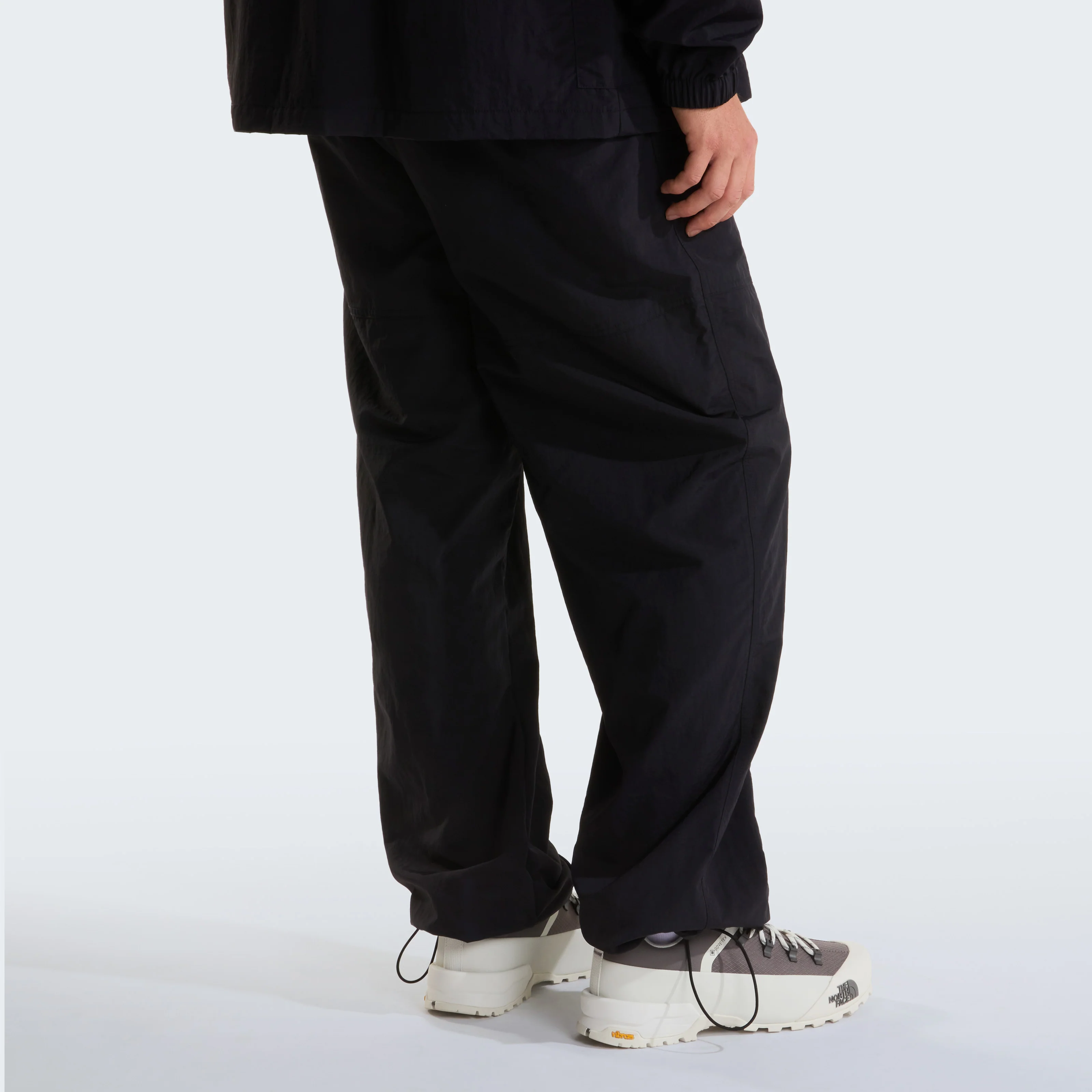 The North Face Pantalone tecnico in nylon da uomo Red Box Belted nero - Image 4