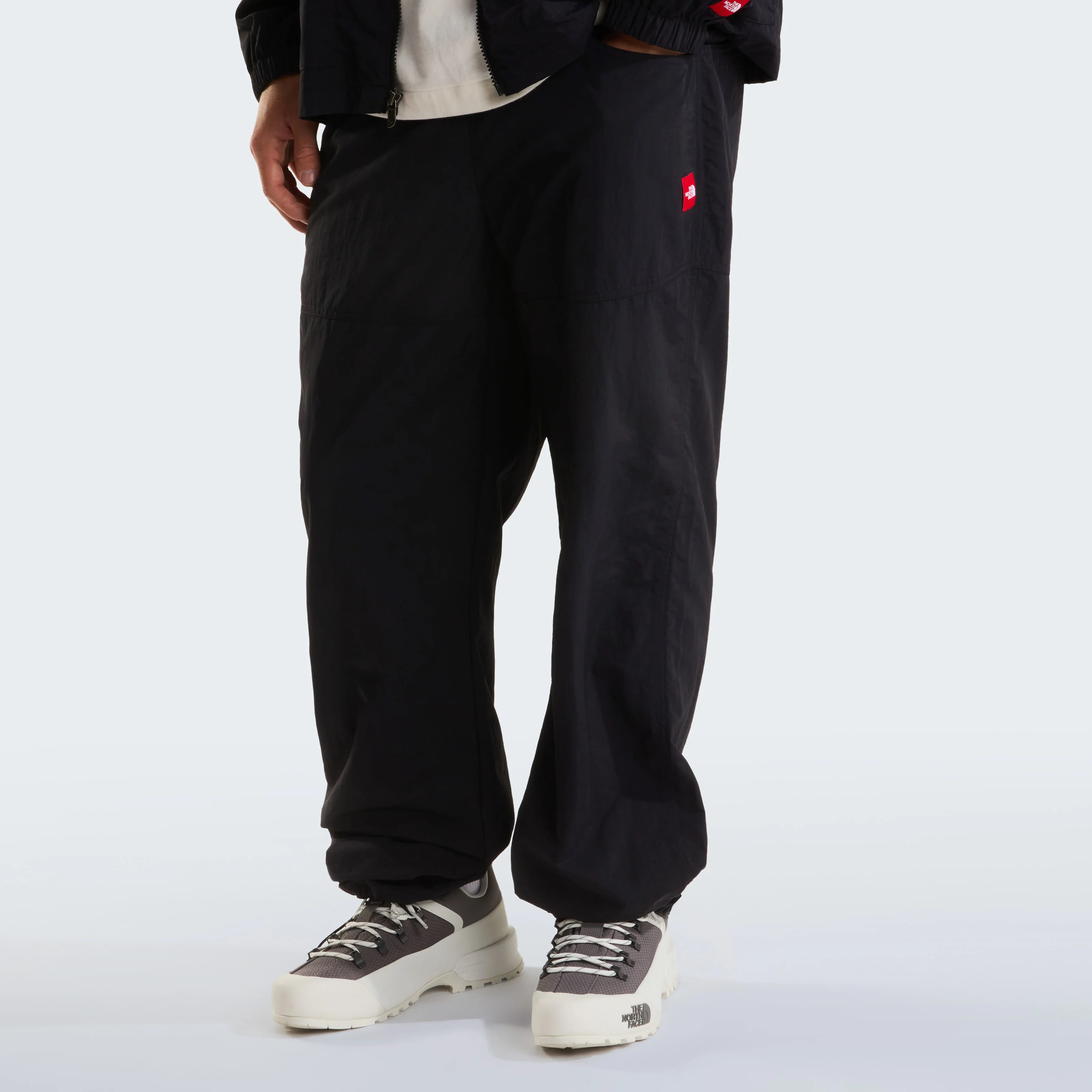 The North Face Pantalone tecnico in nylon da uomo Red Box Belted nero - Image 5