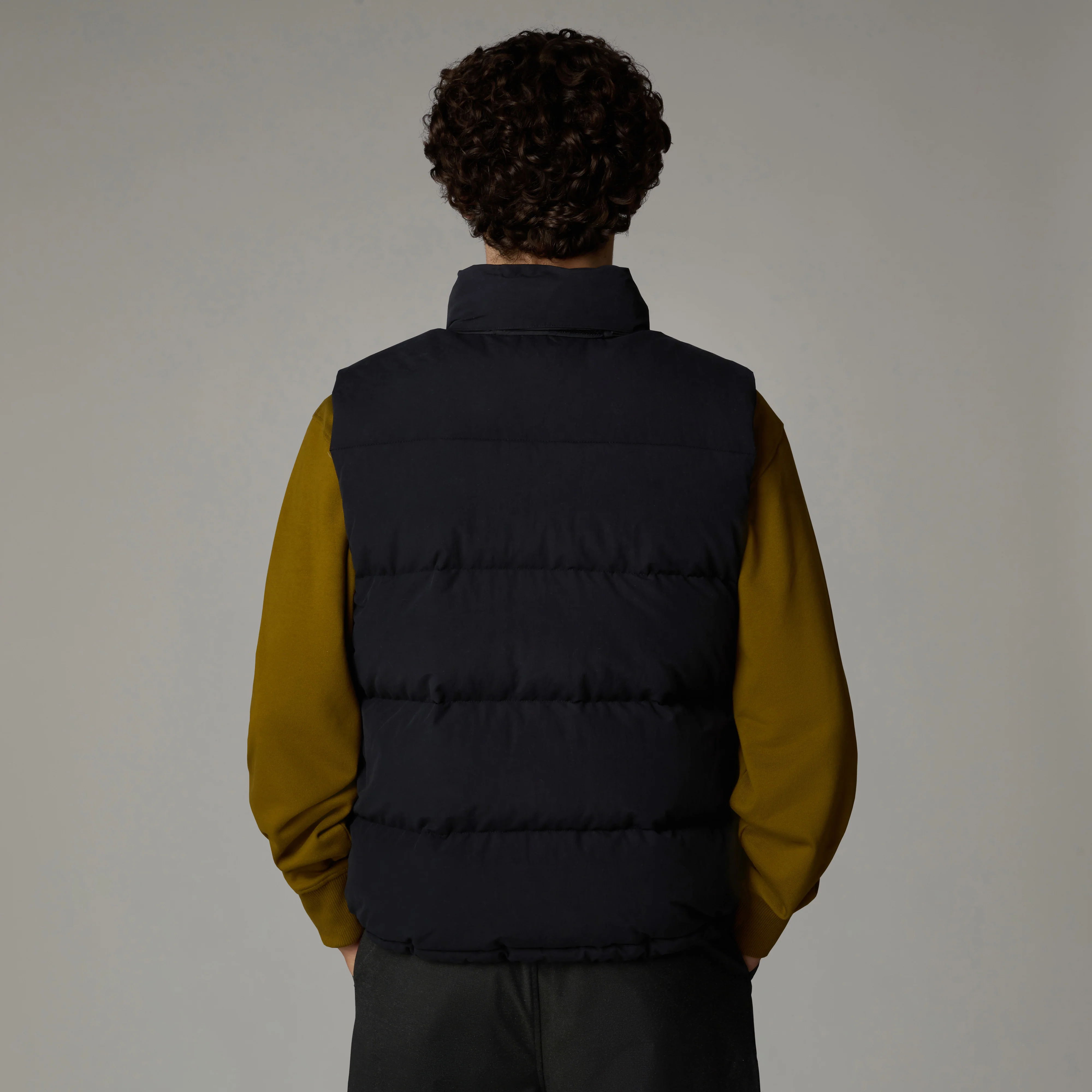 The North Face Giacca Smanicata da uomo M66 Nera - Image 5