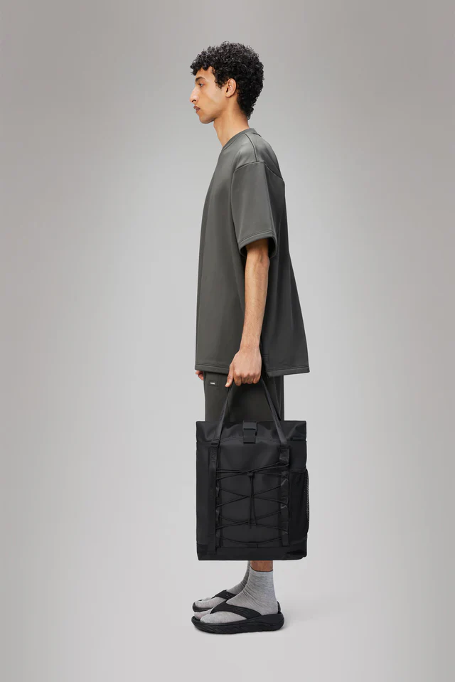 Rains Borsa da viaggio Trail Rolltop Tote nera 13390-BLK - Image 2